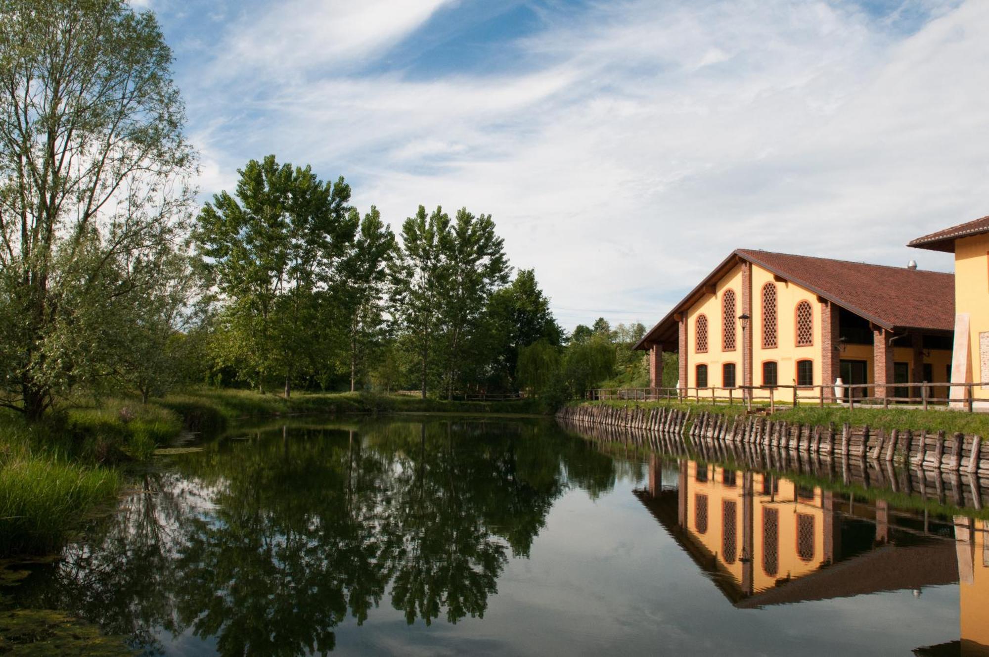 Agriturismo La Galizia Cuggiono Buitenkant foto