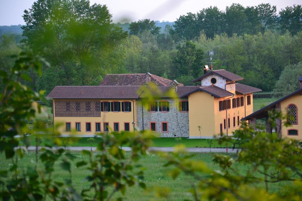 Agriturismo La Galizia Cuggiono Buitenkant foto