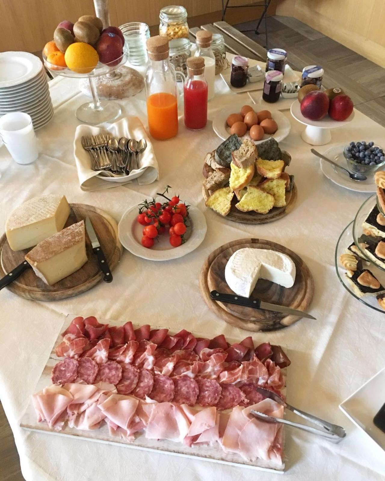 Agriturismo La Galizia Cuggiono Buitenkant foto